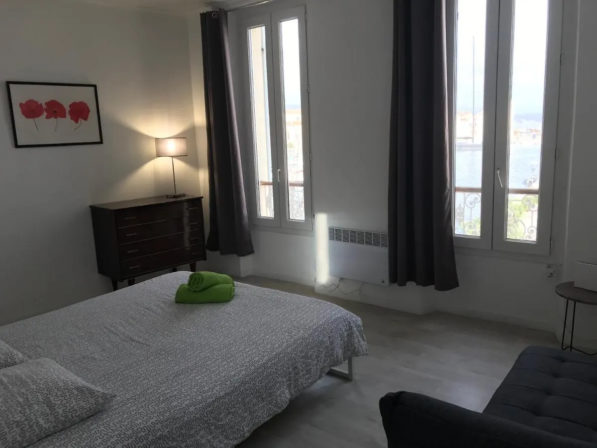 Accostage Vieux-Port - Appartements & Parking En Option La Ciotat 0*,