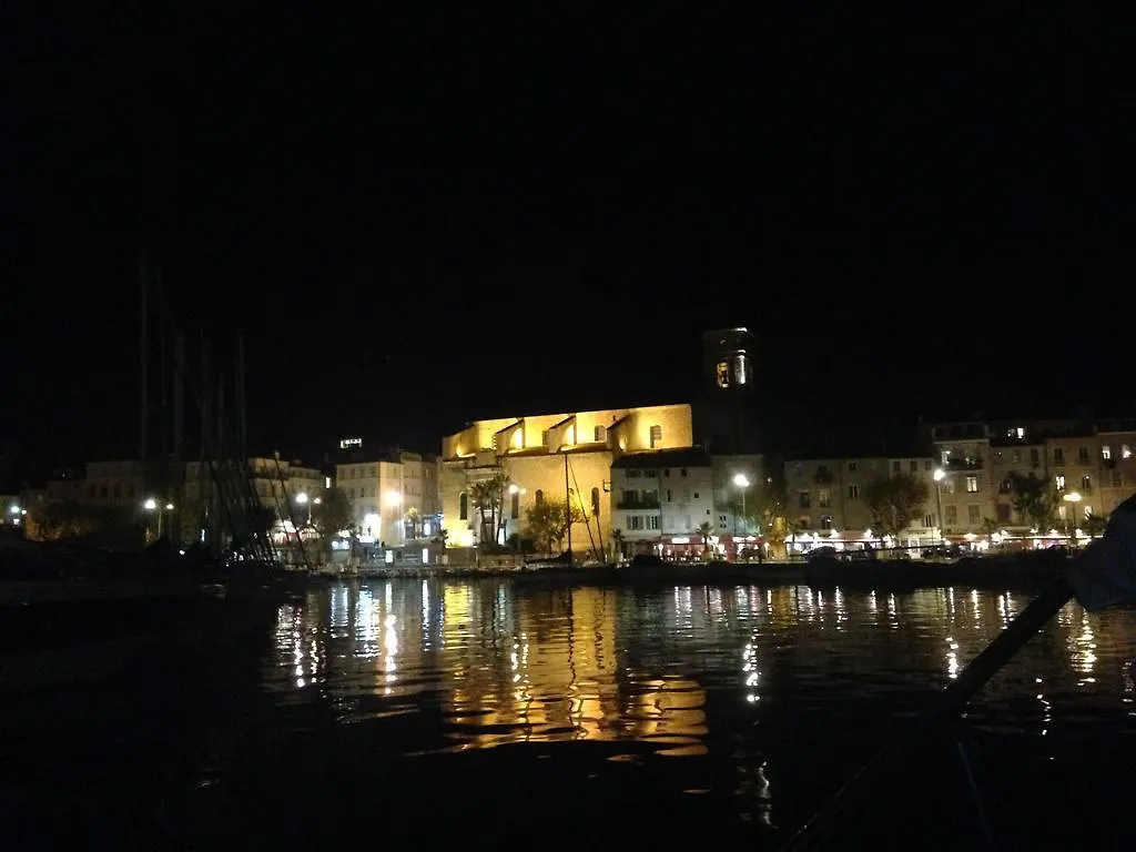 Apartment Accostage Vieux-Port - Appartements & Parking En Option La Ciotat Frankreich