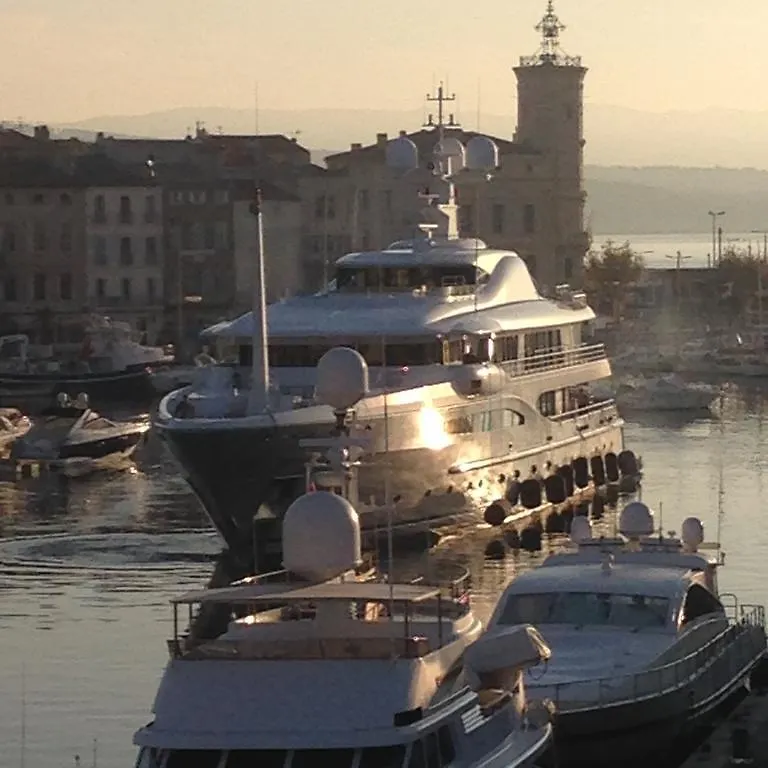 Accostage Vieux-Port - Appartements & Parking En Option La Ciotat 0*,  Frankreich