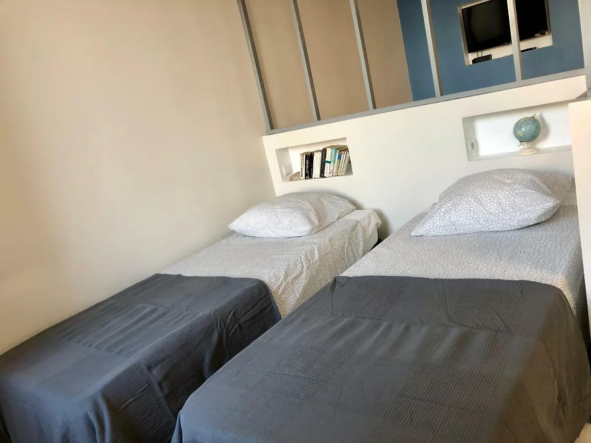 Accostage Vieux-Port - Appartements & Parking En Option La Ciotat